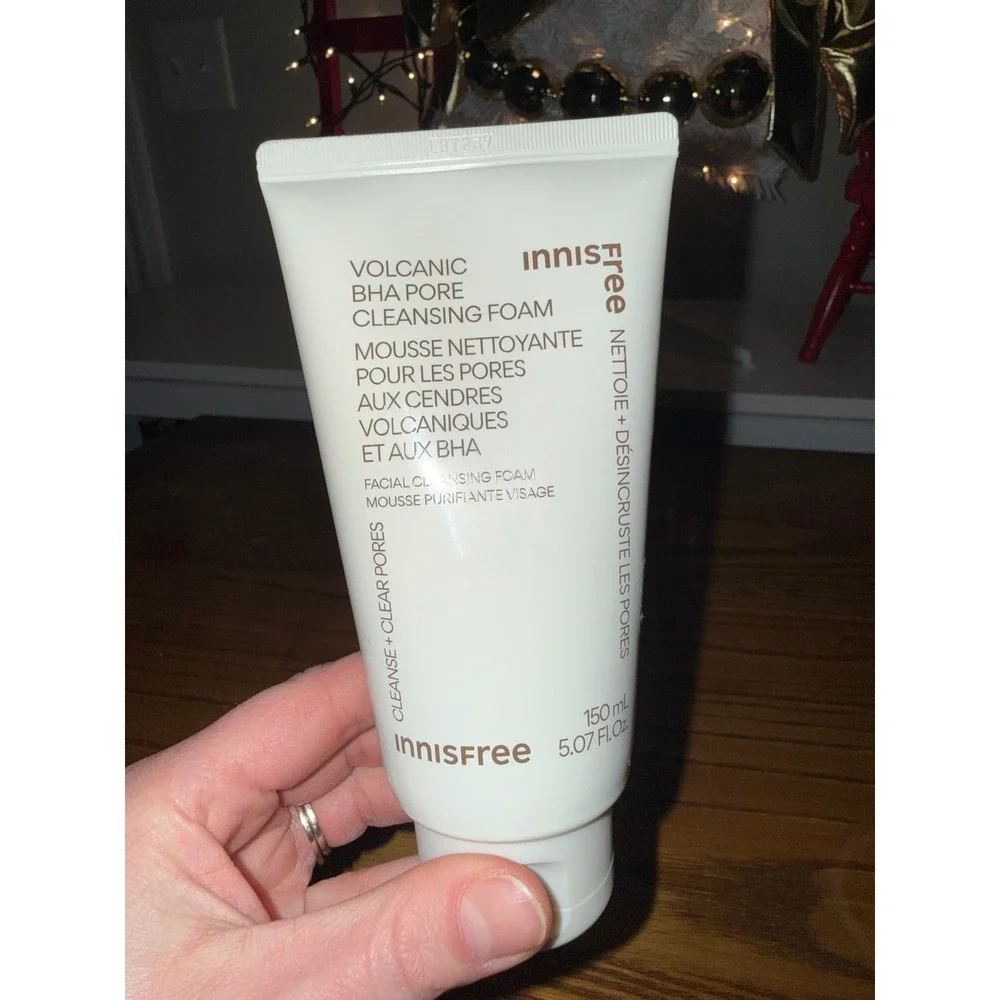 Innisfree Volcanic BHA Pore Cleansing‎ Foam Facial Wash 150ml 5.07 Fl Oz